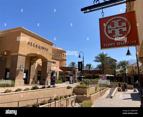 cabazon premium outlets